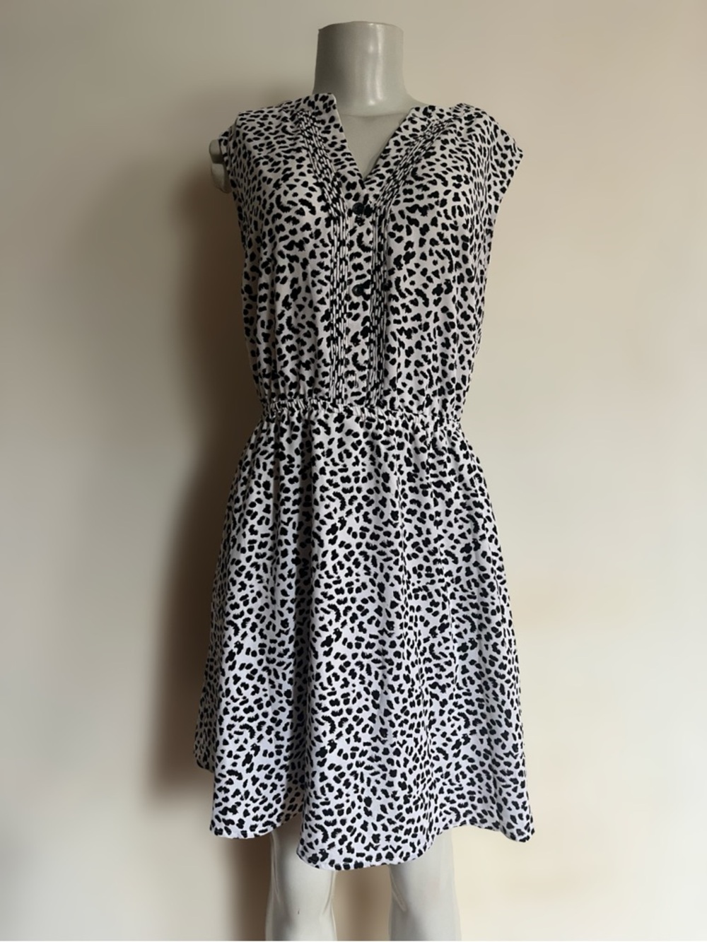 Apt 9 black & white dress